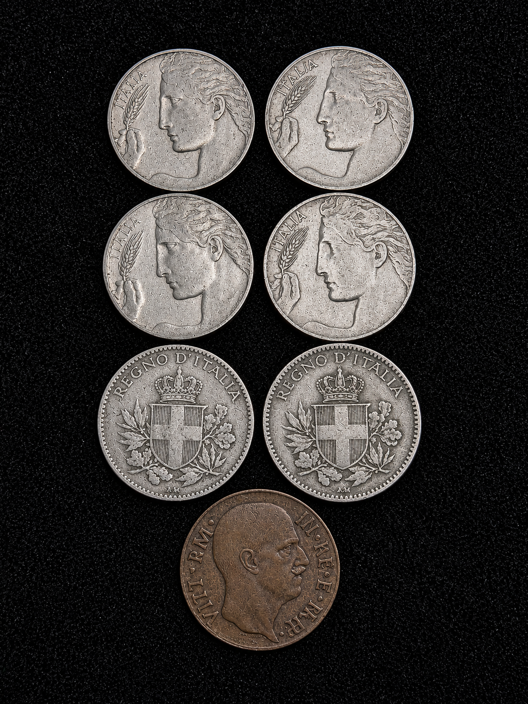 Monete antiche del regno d Italia con Vittorio Emanuele III,di cui 5centesimi IMPERO 1943 catalogata RARA