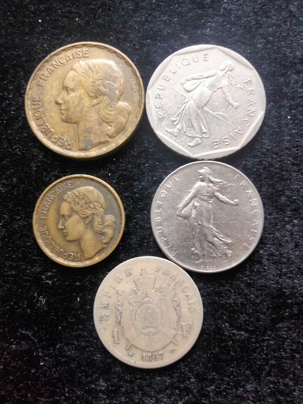 Sei monete Francesi di diversi periodi di cui 1 franco francese di Napoleone III del 1867 in argento 835%